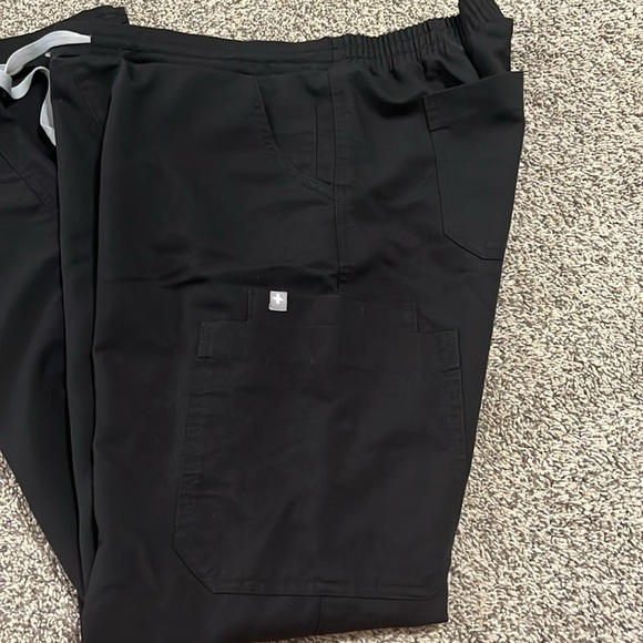 FIGS | Technical Collection. Women’s Scrub Pants Size S/T. - Picture 5 of 8